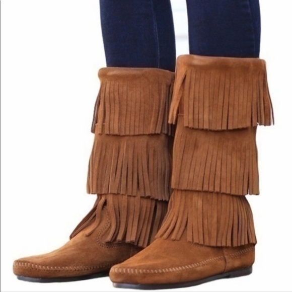 Minnetonka Moccasin Boots 3 Tier layer Fringe Boots Suede Size 6 Brown - Picture 1 of 10